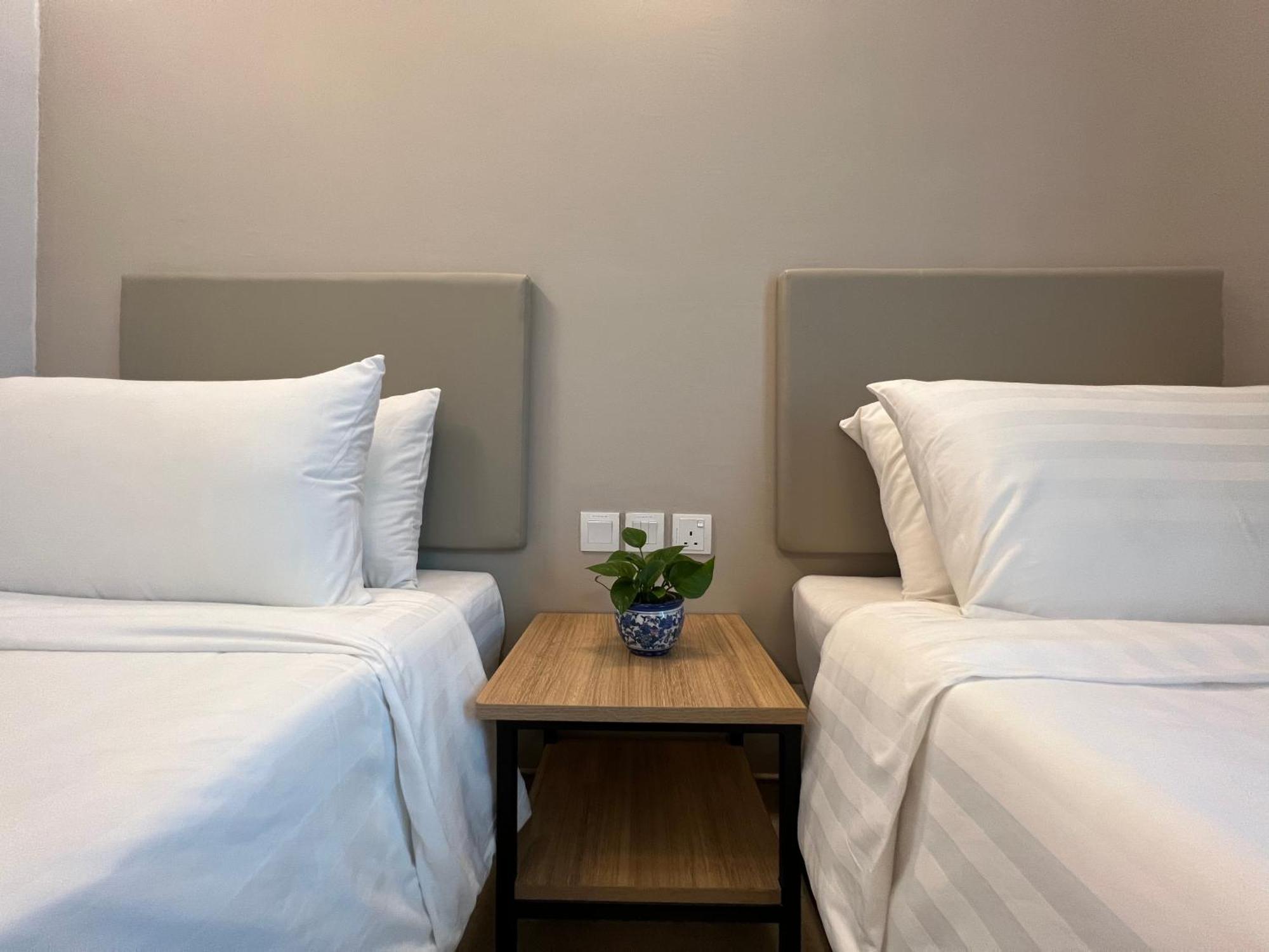 Serapi Verdure Hotel Kuching Bagian luar foto